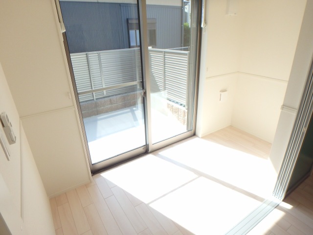 バルコニー　※別室の参考写真の為、現況優先です。