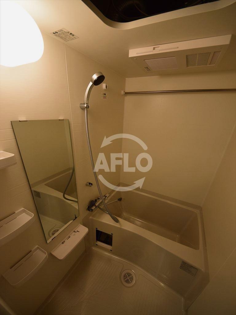 バス・シャワールーム　プレサンス四天王寺前夕陽丘　浴室換気乾燥暖房機付バスルーム