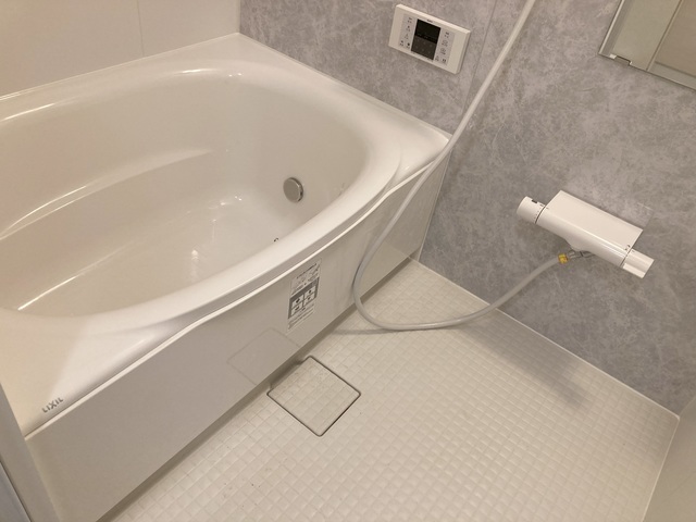バス・シャワールーム　バス