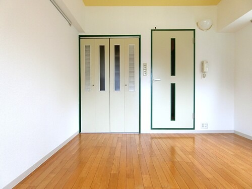 居室・リビング　※別タイプの参考画像になります。