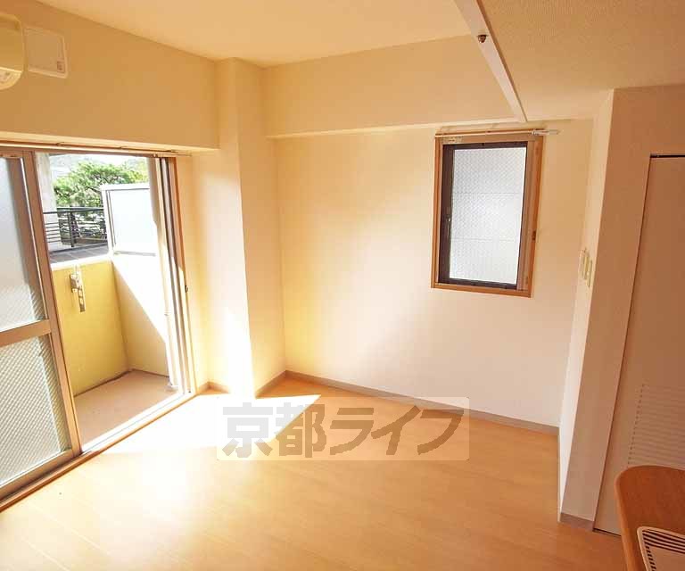 居室・リビング　綺麗なお部屋です。