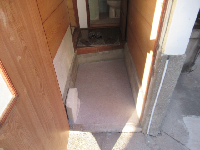 玄関　落ち着いた玄関です