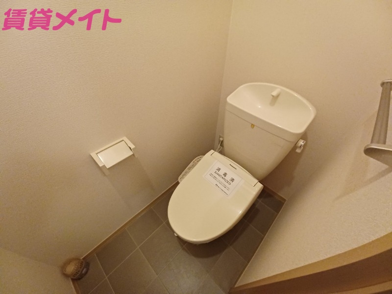 トイレ　別部屋参考写真です