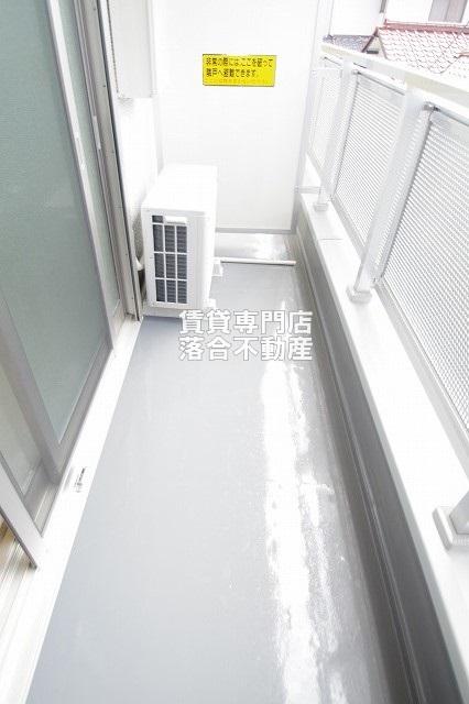 バルコニー　南西向き、日当たり良好◎