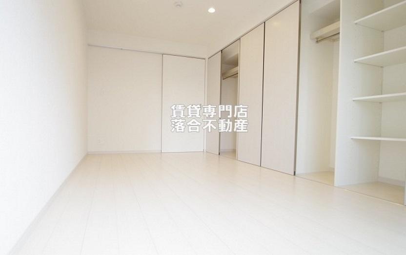 その他部屋・スペース　落ち着いた色調の居室