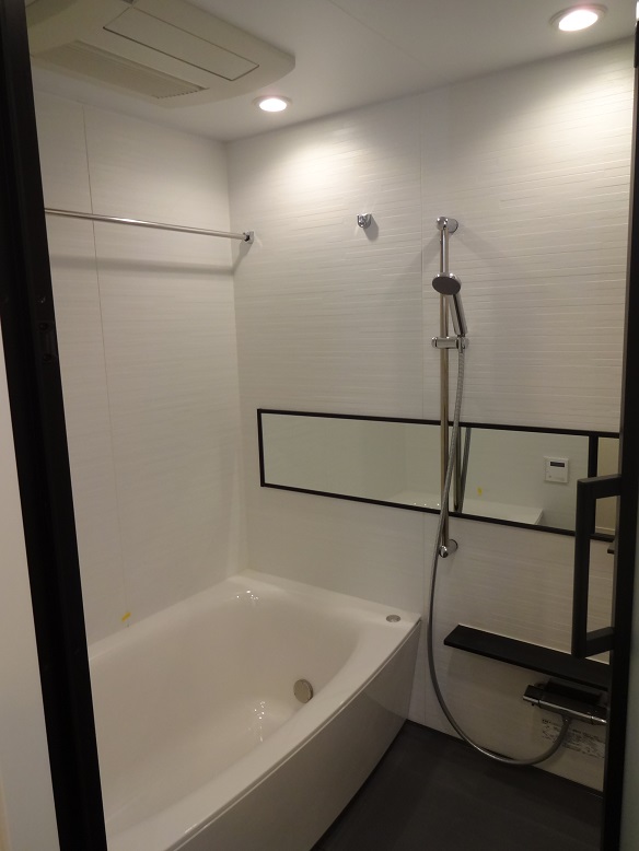 バス・シャワールーム　同マンション別部屋