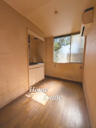 居室・リビング　※清掃前