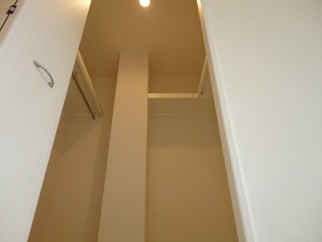 収納　ウォークインクローゼット