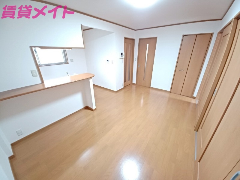 居室・リビング　別部屋参考写真です