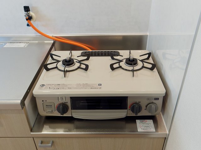 キッチン　同物件別部屋イメージ写真（反転タイプ有）