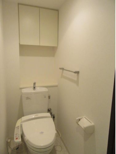 トイレ　※別部屋の参考写真です。