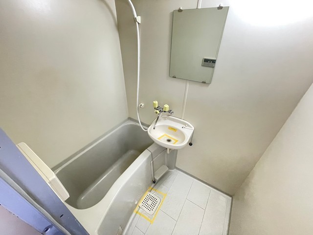 バス・シャワールーム　別号室の写真です