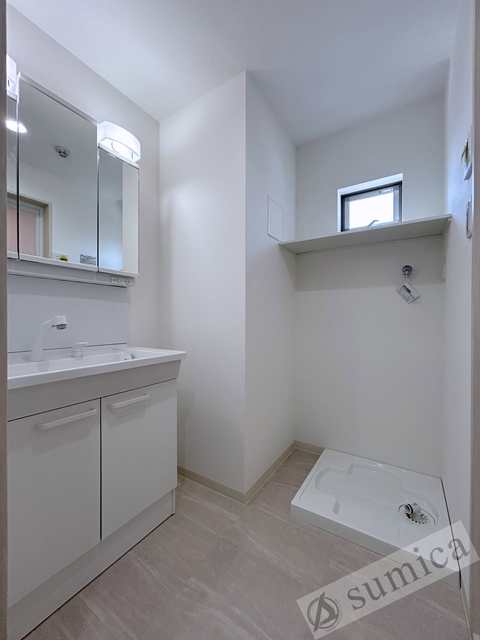 洗面設備　洗面脱衣所付き！独立洗面台が便利です♪♪