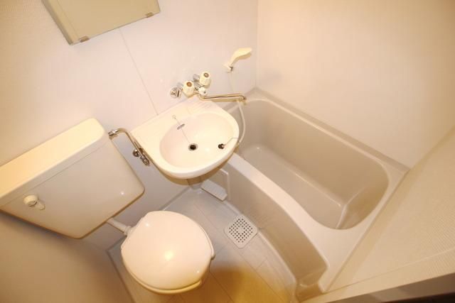 バス・シャワールーム　★落ち着くバスルームです★