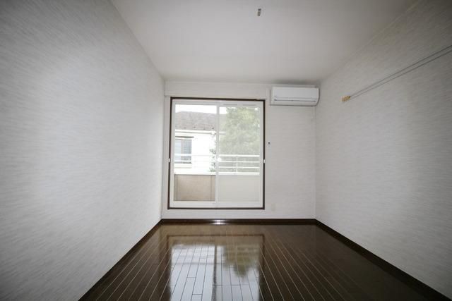 居室・リビング　★南向きの暖かいお部屋です★