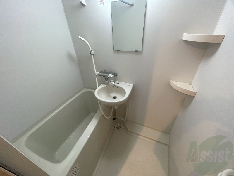 バス・シャワールーム　お風呂です。ゆっくりお風呂につかるのも体に良いですね～