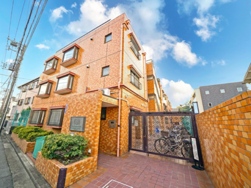 建物外観　2021年3月撮影