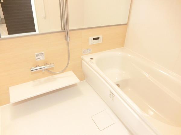 バス・シャワールーム　同施工会社イメージ。