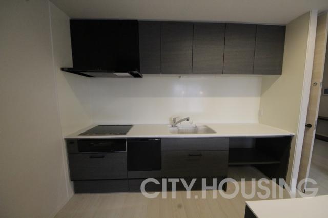 キッチン　※同タイプ部屋の写真です。