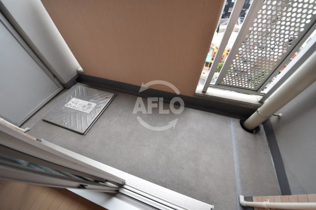 バルコニー　フロンティアタワー九条III　バルコニー