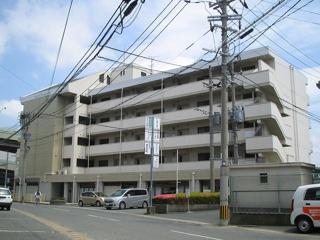 建物外観　レトロな外観です。