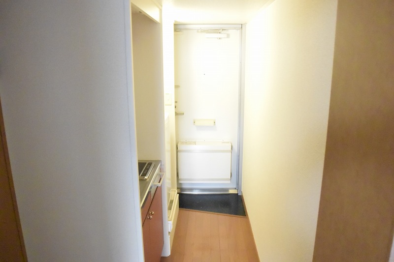 玄関　明るい玄関です。