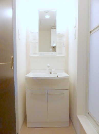 洗面設備　シャンプードレッサー付きです♪