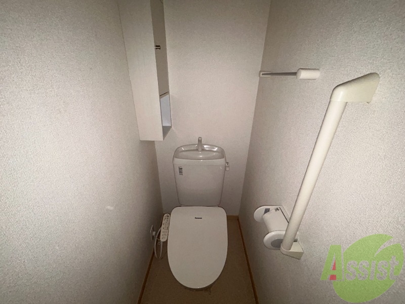 トイレ　トイレはウォシュレット機能付き。シャワートイレは日本の宝。