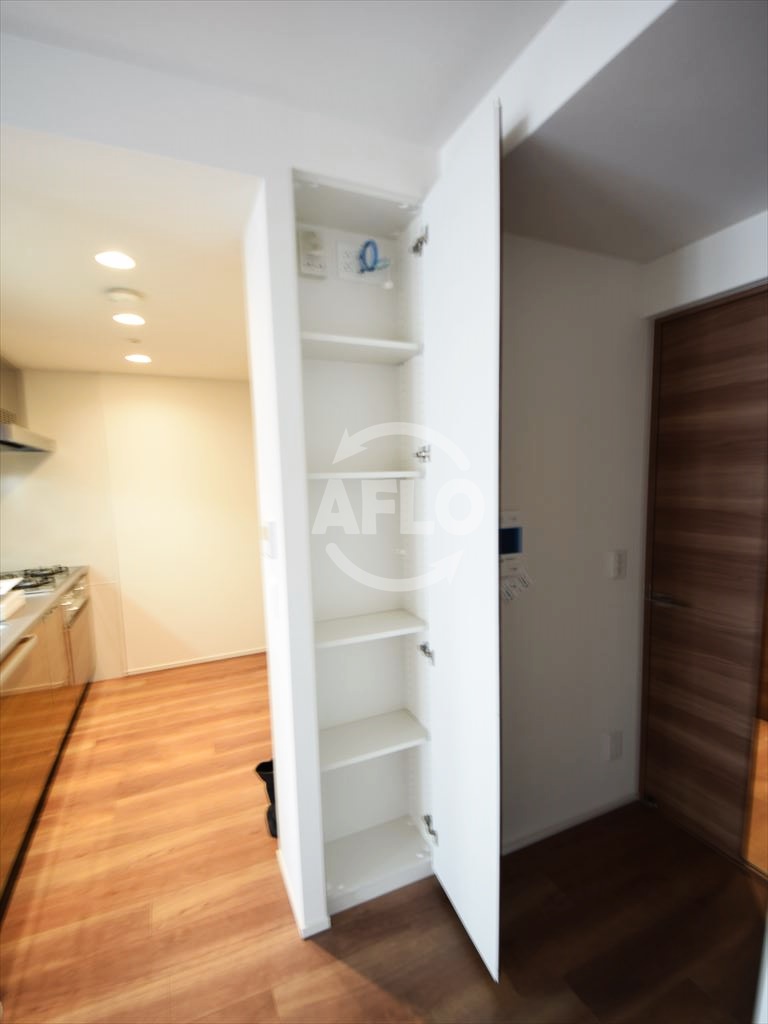 収納　ローレルタワー心斎橋　収納