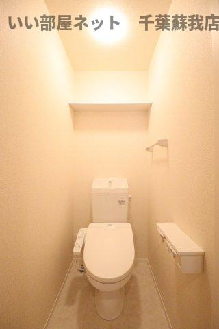 トイレ　清潔感のあるトイレです