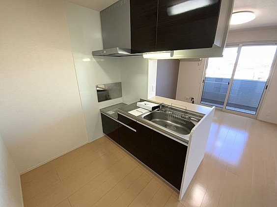 キッチン　参考写真　人気の対面キッチン