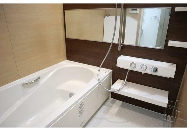 バス・シャワールーム　嬉しい追い焚き付きです♪