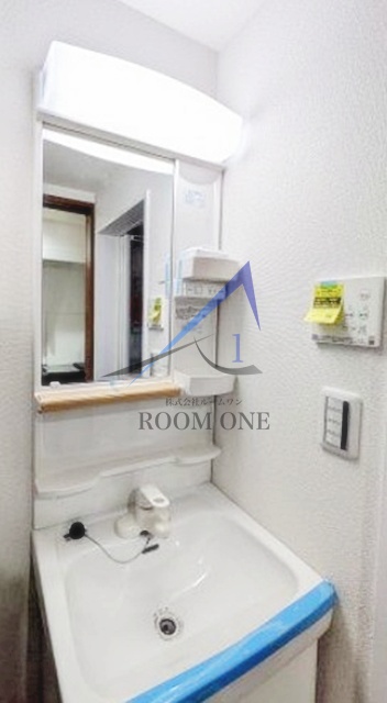 洗面設備　洗面台です。