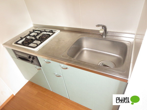 キッチン　写真は１０２号室