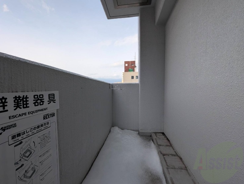 バルコニー　バルコニーです。洗濯物を干したり一息ついたりできますね！