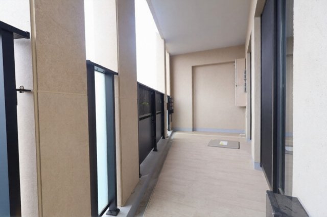 バルコニー　外からの目が気にならないバルコニーで洗濯物が干せます