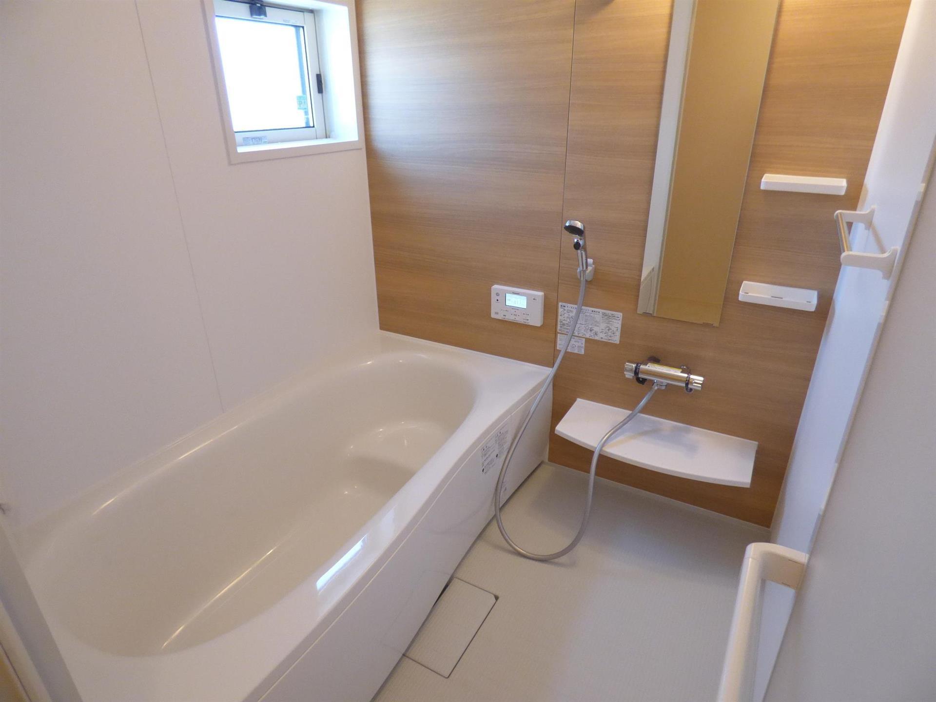 バス・シャワールーム　バス
