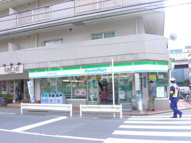 コンビニ　ファミリーマート江東橋二丁目店（コンビニ）まで130m