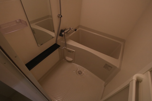 バス・シャワールーム　※別室の参考写真の為、現況優先です。