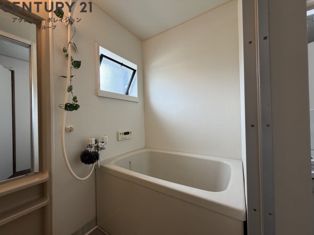 バス・シャワールーム　バストイレ別でおすすめです☆