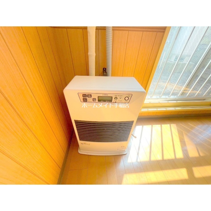 その他設備　灯油ストーブ付きです！