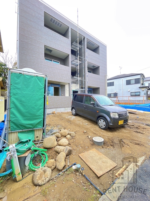 建物外観　外観（建設中）