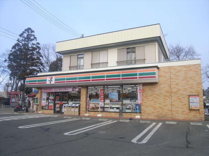コンビニ　セブンイレブン仙台八木山神社店（コンビニ）まで500m