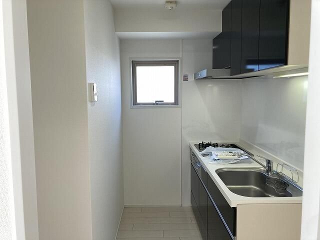 キッチン　※別部屋参考写真