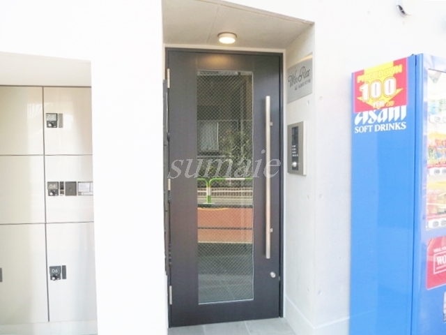 エントランス　こちらが入口です☆