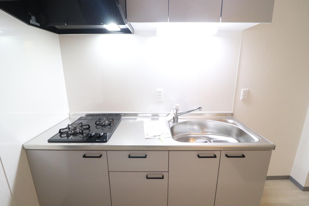 キッチン　３口システムキッチンです(*^_^*)