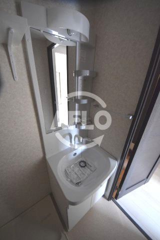 洗面設備　Luxe難波WEST(ラグゼ難波ウエスト)　独立洗面台