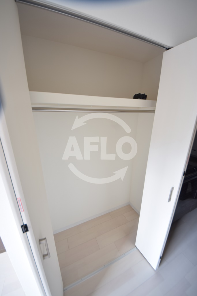 収納　Luxe難波WEST(ラグゼ難波ウエスト)　ウォークインクロ