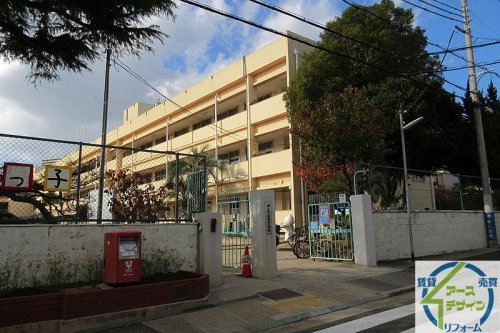 小学校　神戸市立高丸小学校（小学校）まで409m