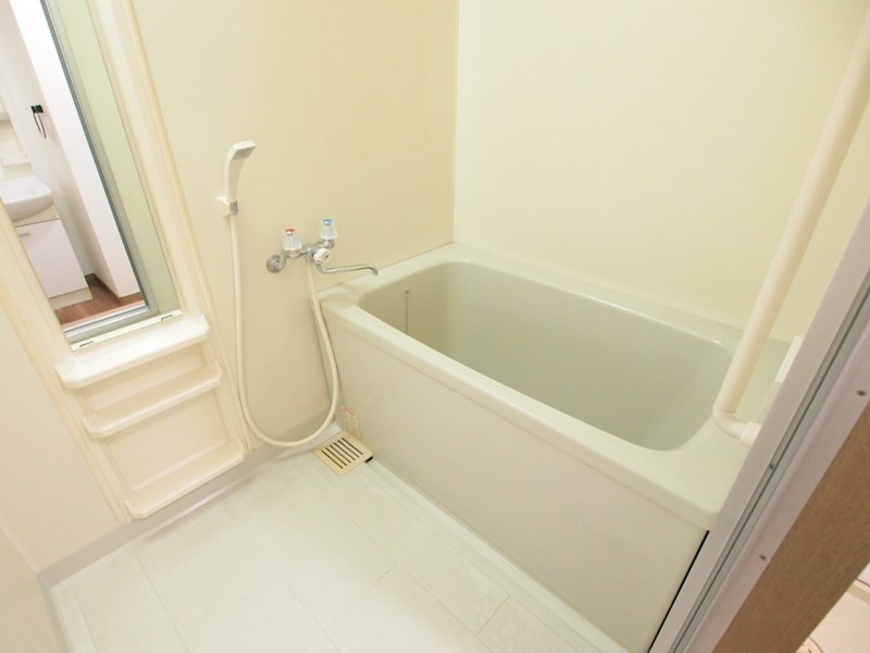 バス・シャワールーム　※別号室写真の為、現況優先